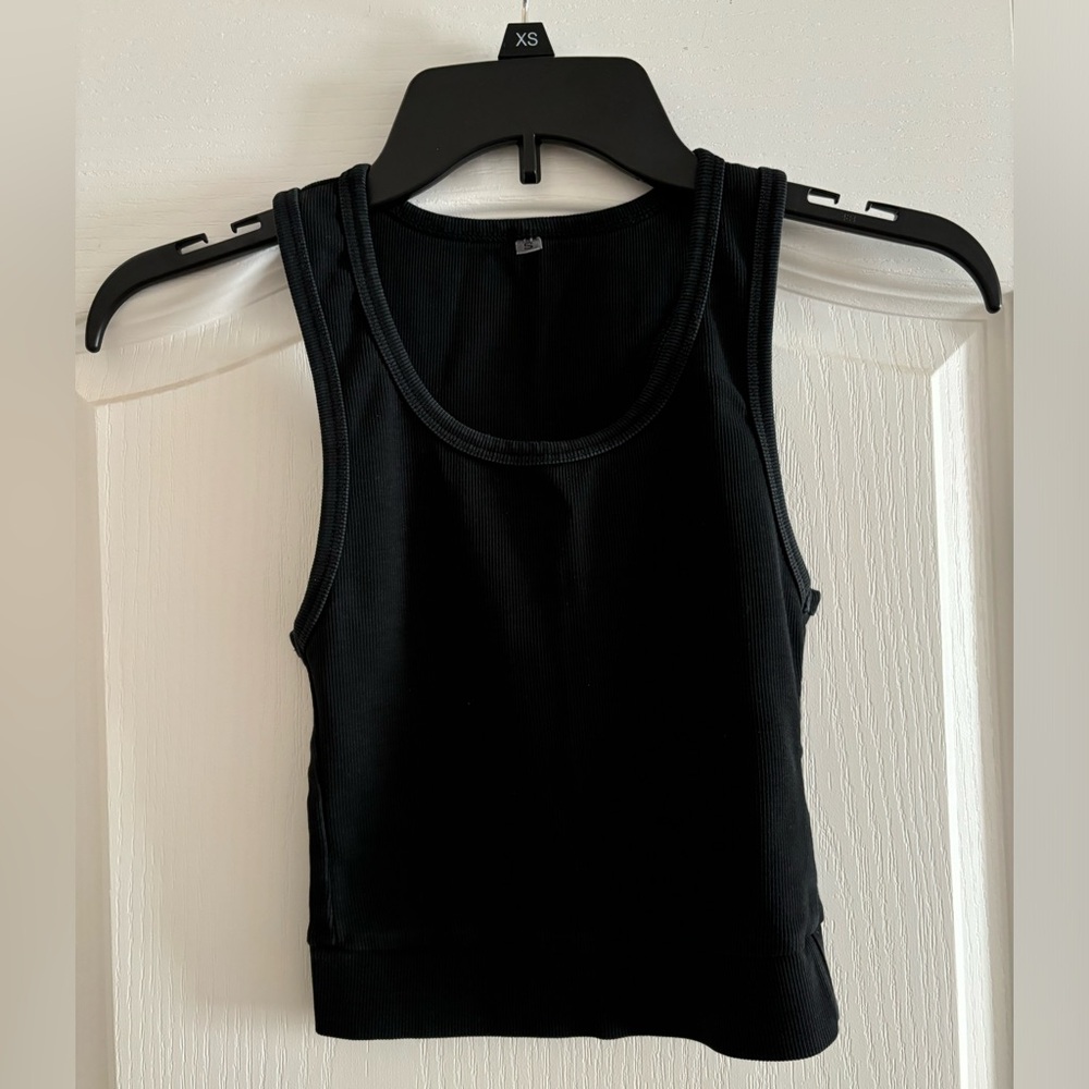 small Bra30 sports crop
